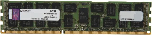 Kingston ValueRAM 8GB DDR3-1333 ECC RDIMM — มุมเฉียงเห็นแผงวงจรเต็มแท่ง